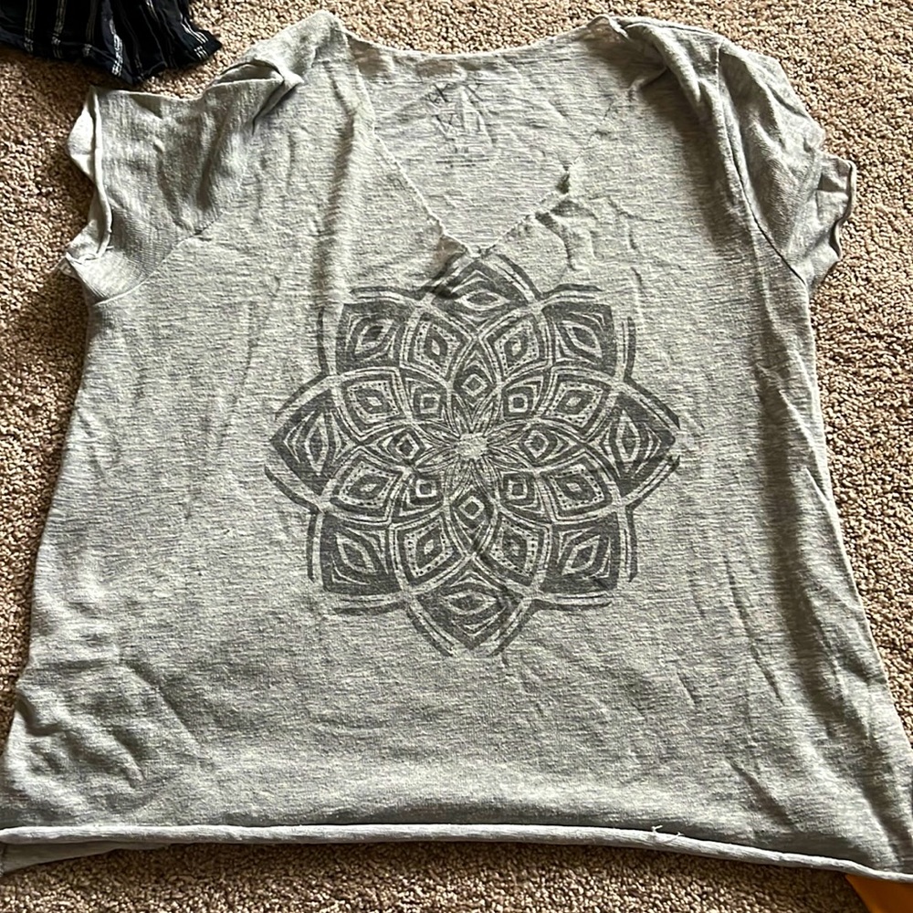 Grey short sleeve shirt. Size medium